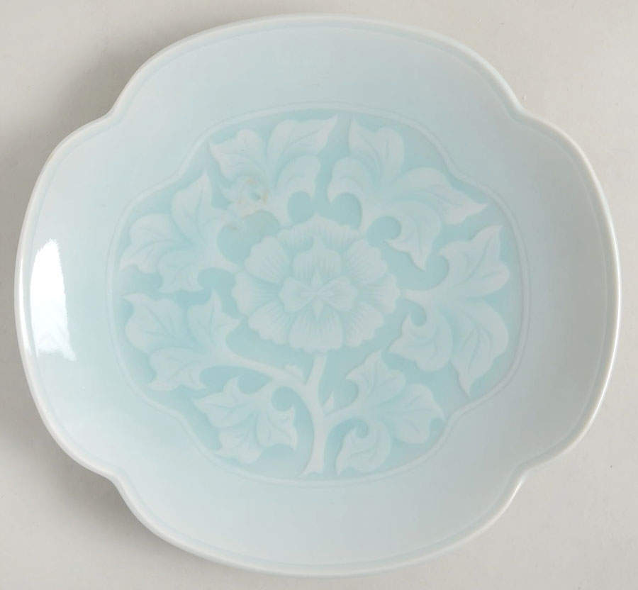 Crest (Celadon Blue) Dinner Plate by Fitz & Floyd-1