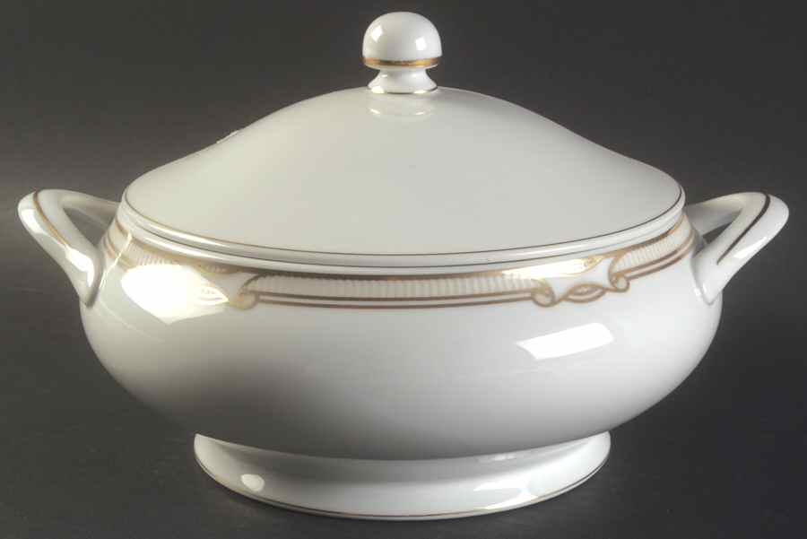 Eastchester Round Covered Vegetable by Fitz & Floyd-1