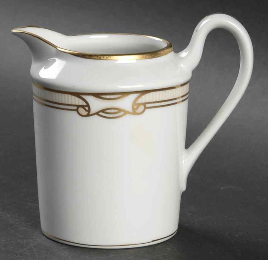 Eastchester Creamer by Fitz & Floyd-1