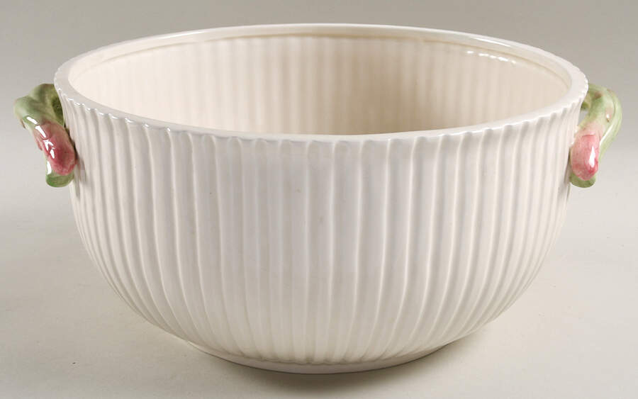 Fish Market  (Discontinued 1998) Tureen No Lid by Fitz & Floyd-1