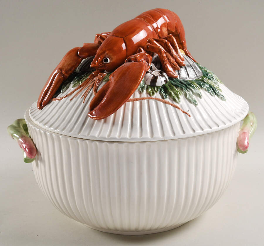 Fish Market  (Discontinued 1998) Tureen &  Lid by Fitz & Floyd-1