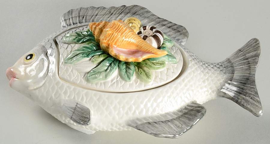 Fish Market  (Discontinued 1998) Small Candy Box by Fitz & Floyd-1