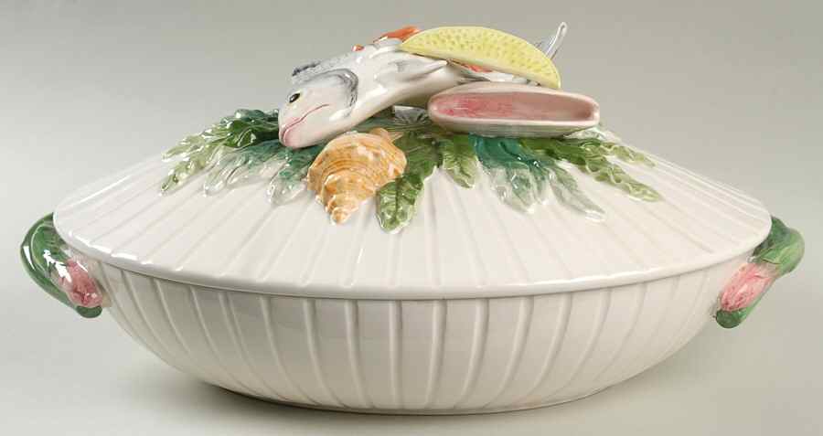 Fish Market  (Discontinued 1998) Oval Covered Vegetable by Fitz & Floyd-1
