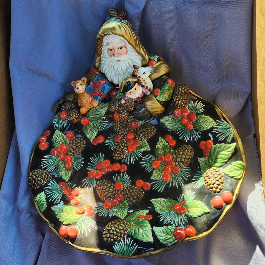 Holiday Pine 14" Figural Serving Bowl by Fitz and Floyd-1