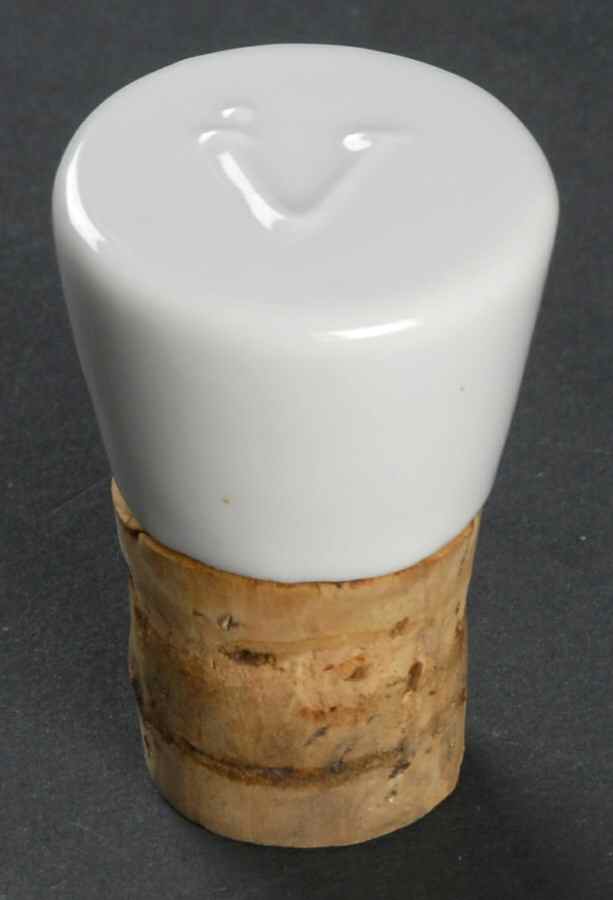 La Ronde Dark Yellow Stopper for Vinegar "V" by Fitz & Floyd-1