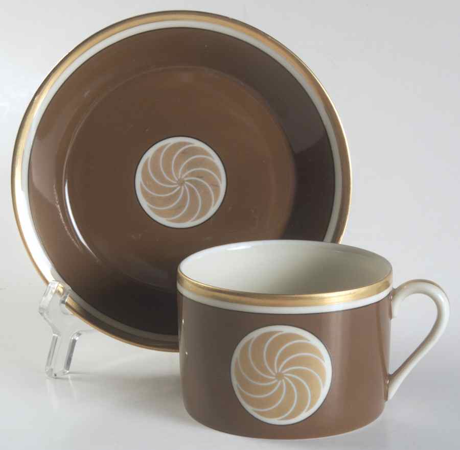 Medaillon d'Or Cognac (Medium Brown) Flat Cup & Saucer Set by Fitz & Floyd-1
