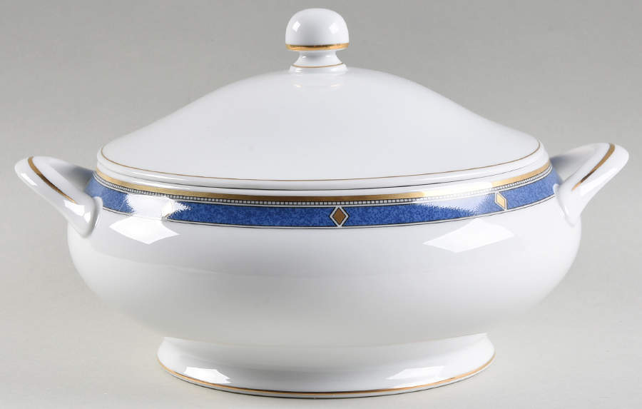 Norfolk-Lafayette Round Covered Vegetable by Fitz & Floyd-1