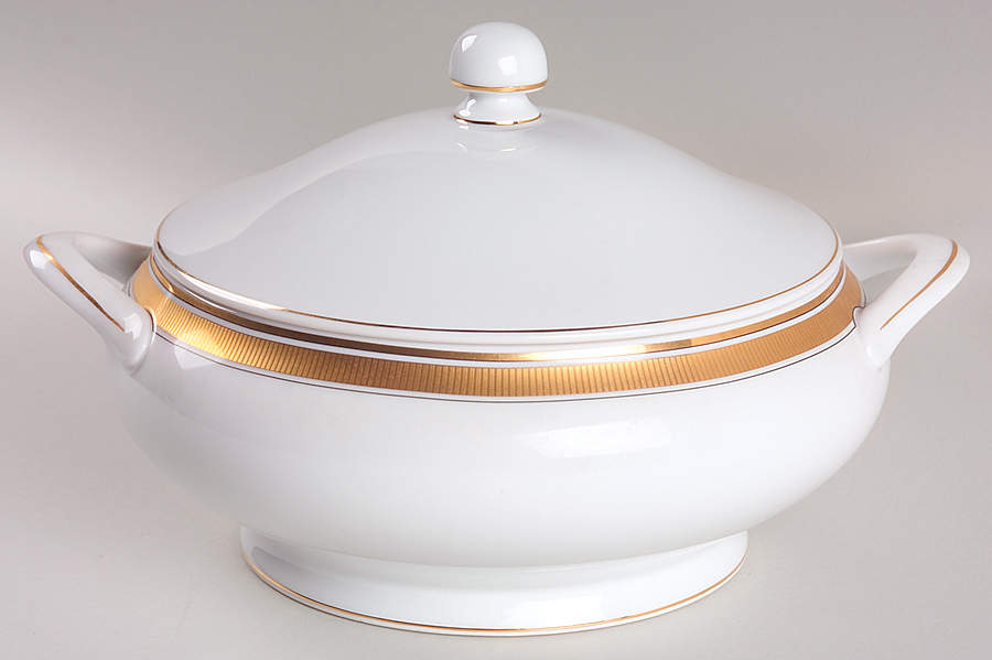Oak Park Round Covered Vegetable by Fitz & Floyd-1