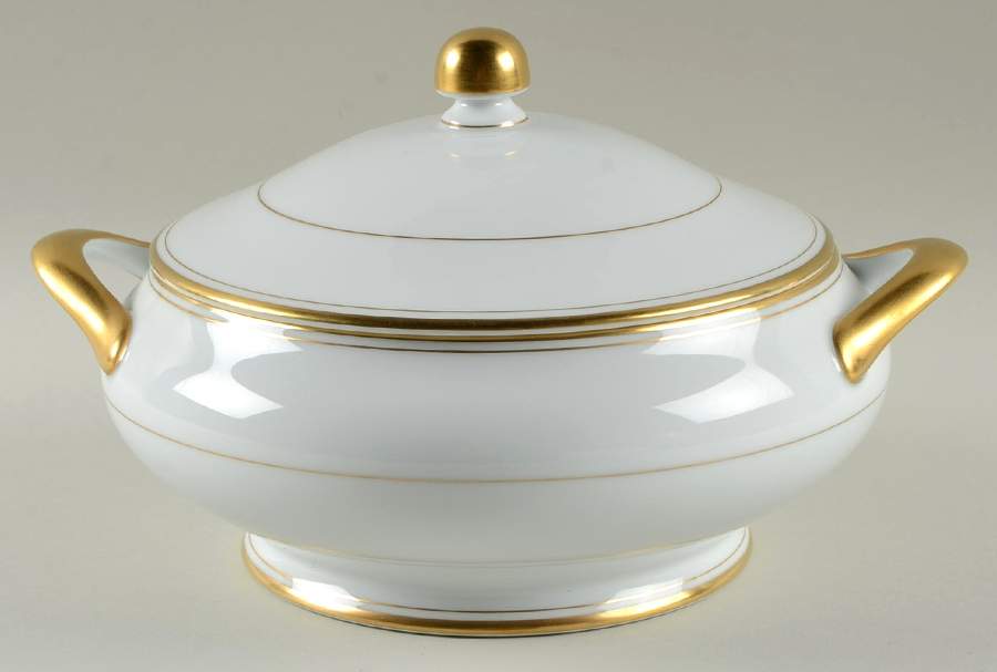 Palais White (Japan) Round Covered Vegetable by Fitz & Floyd-1
