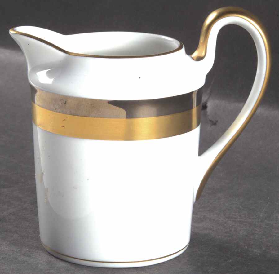 Platine D'Or (Round) Creamer by Fitz & Floyd-1