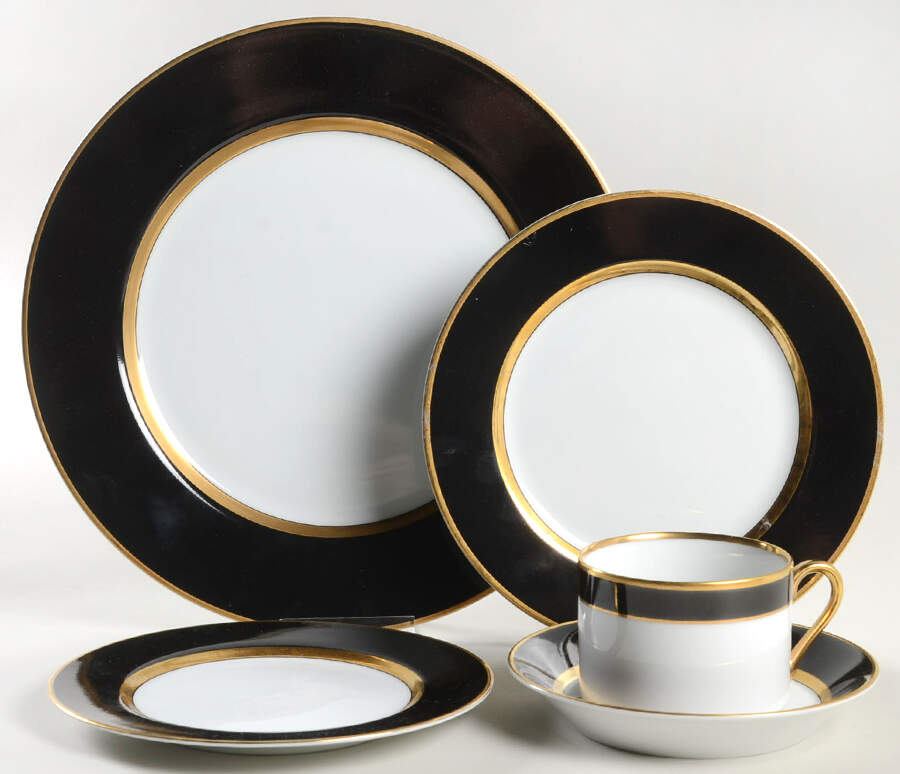 Renaissance Black On White 40 Piece Estate Set by Fitz & Floyd-1