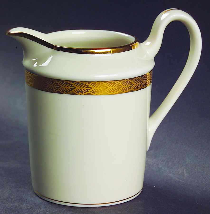 Roanoke (Gold) Creamer by Fitz & Floyd-1
