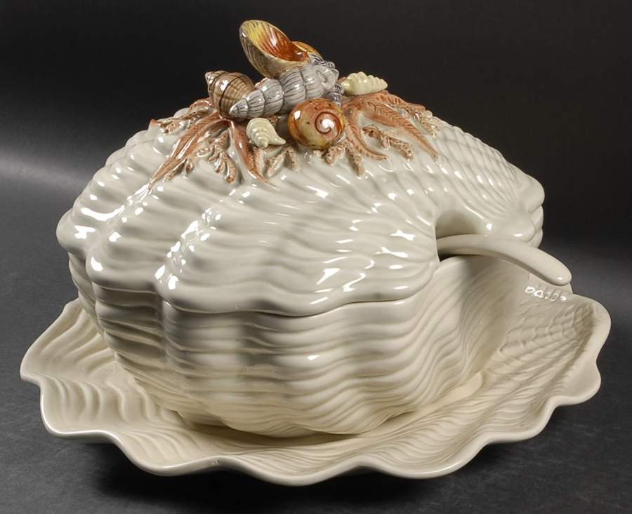Shell Tureen & Lid w/Ladle & Underplate by Fitz & Floyd-1