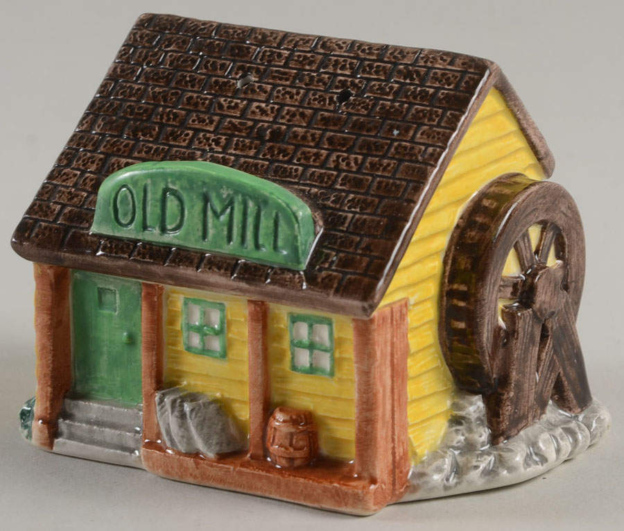Town and Country Figural Salt Shaker by Fitz & Floyd-1
