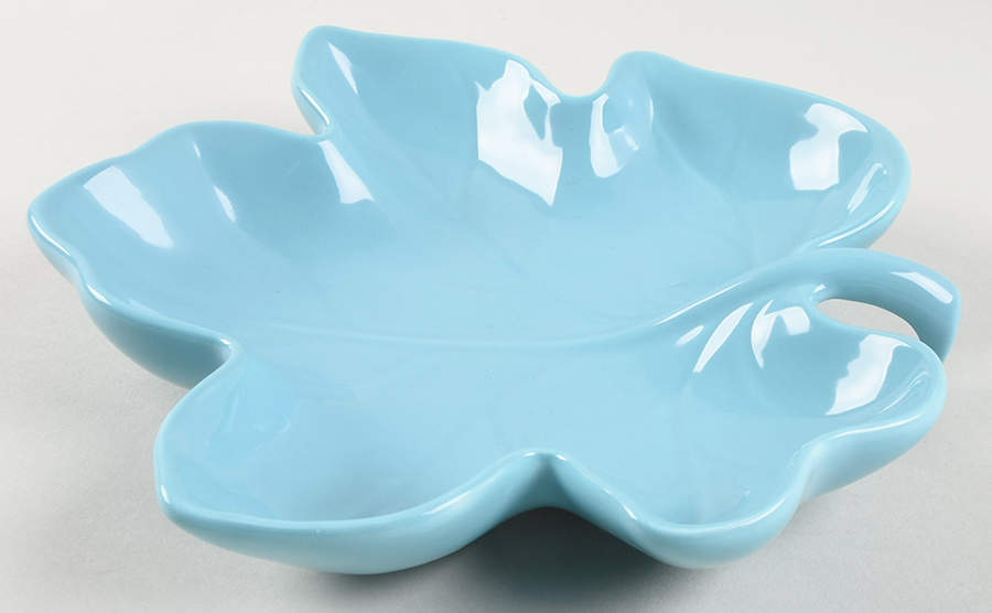 Total Color Spectrum Aqua (Round) 8" Leaf Dish by Fitz & Floyd-1