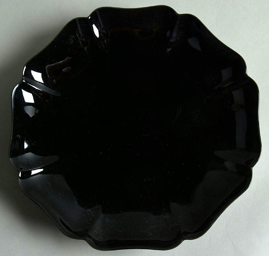 Total Color Spectrum Black (Round) Scalloped Luncheon Plate by Fitz and Floyd-1