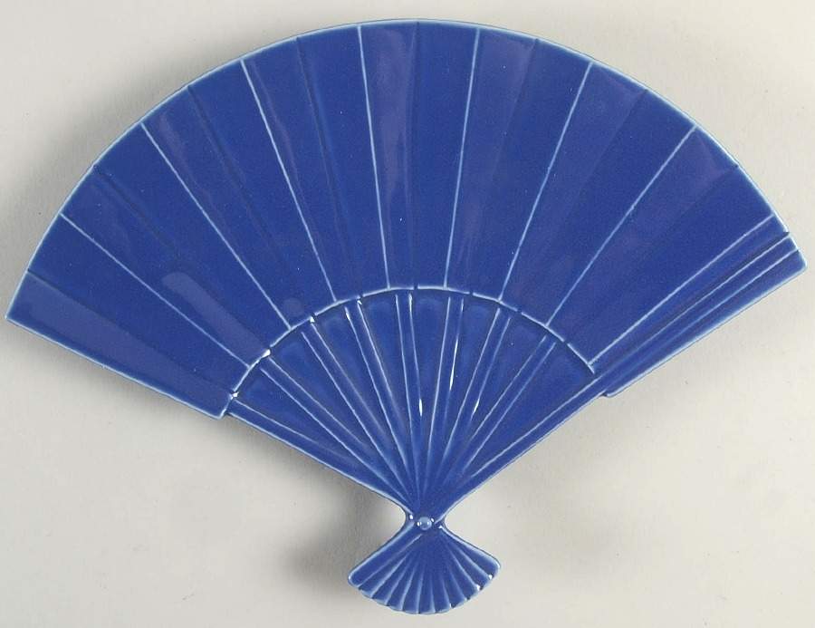 Total Color Spectrum Lavender (Round) Fan Plate by Fitz and Floyd-1