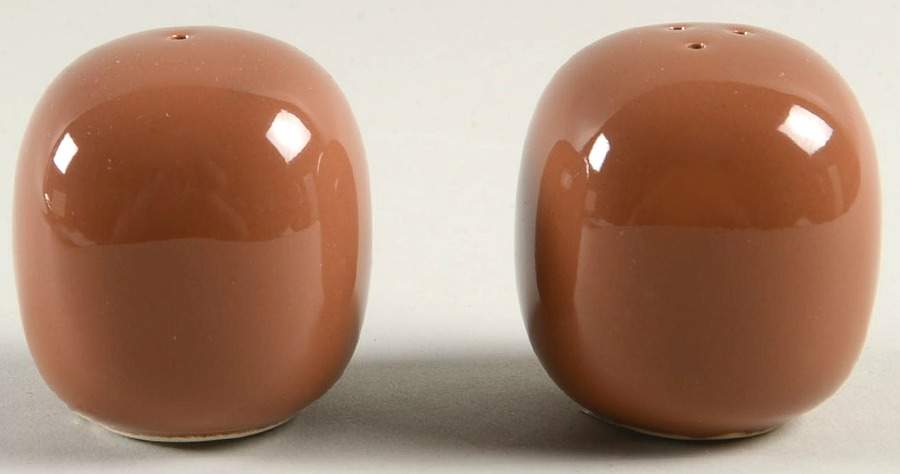 Total Color Spectrum Sandalwood (Round) Salt & Pepper Set by Fitz & Floyd-1