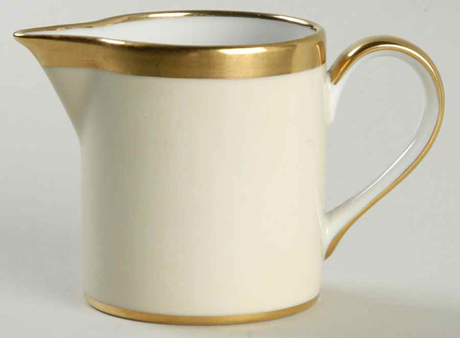 Versailles Crème Creamer by Fitz & Floyd-1