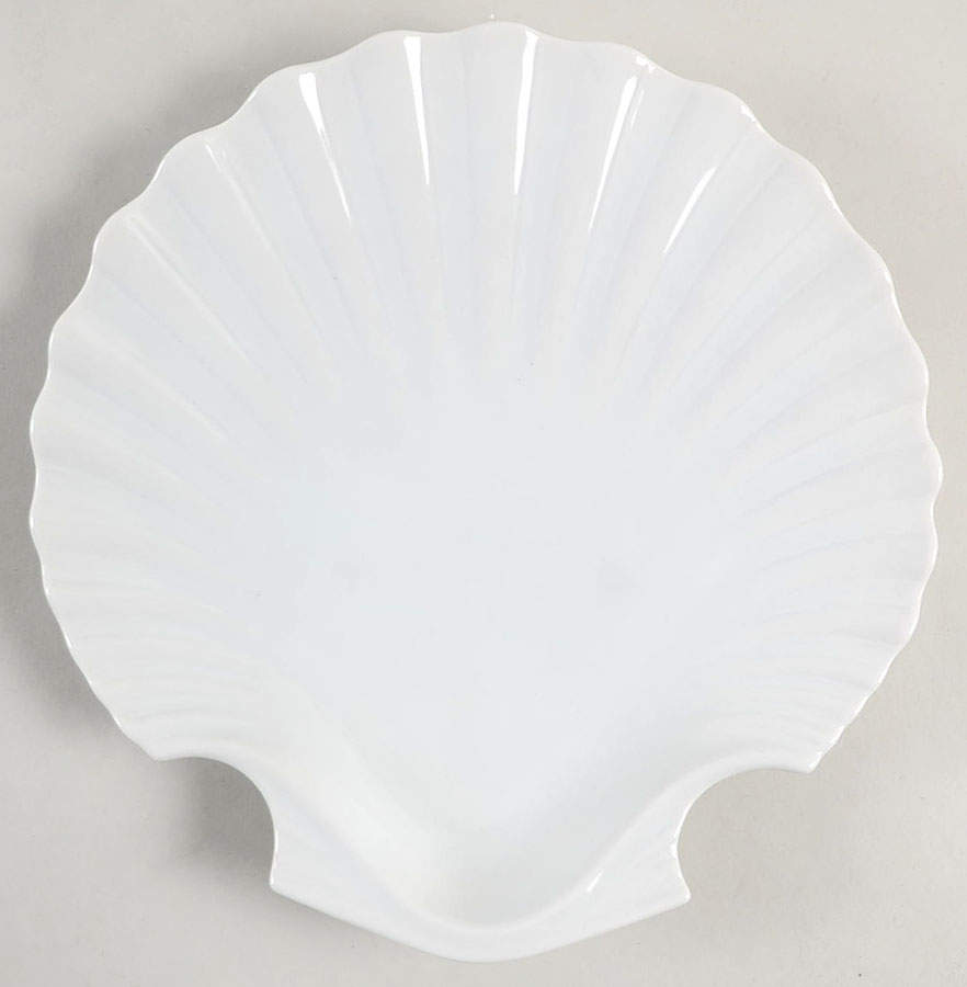 White Shoulders Shell Plate by Fitz & Floyd-1