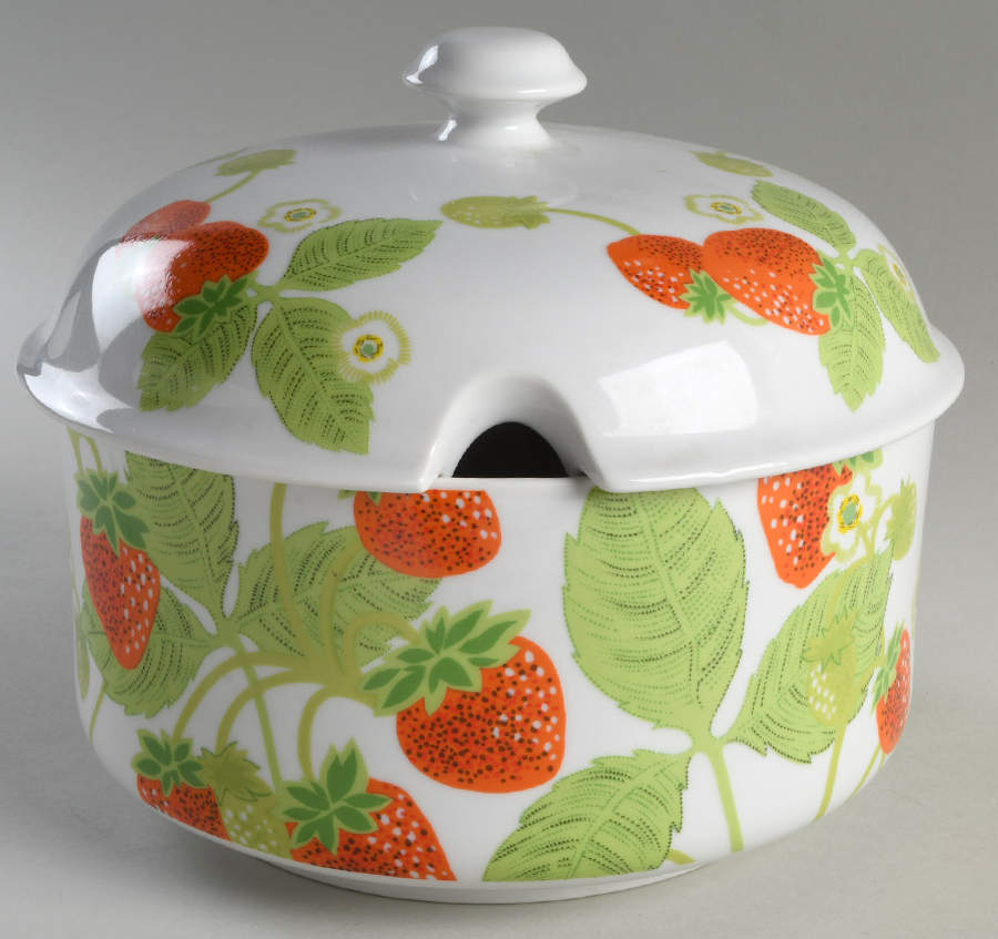 Wild Strawberry Tureen &  Lid by Fitz & Floyd-1