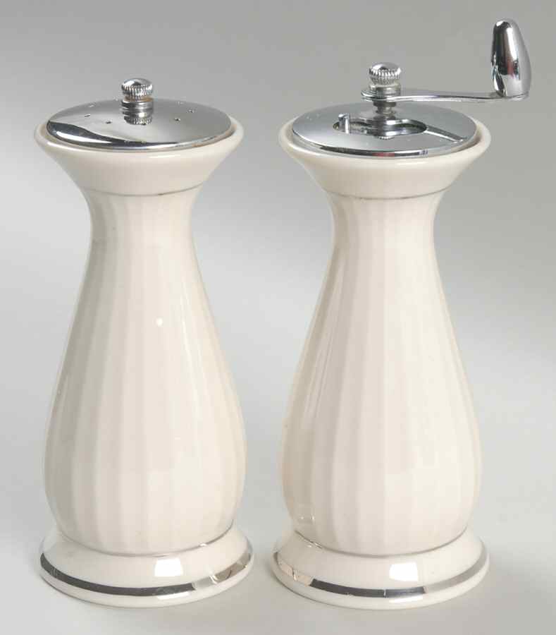Bellmere Flutes Salt Mill & Pepper Mill Set by Flintridge-1