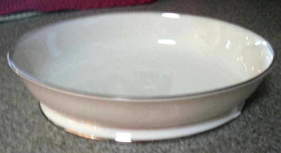 Bellmark II (Platninum Trim) 9" Oval Vegetable Bowl by Flintridge-1