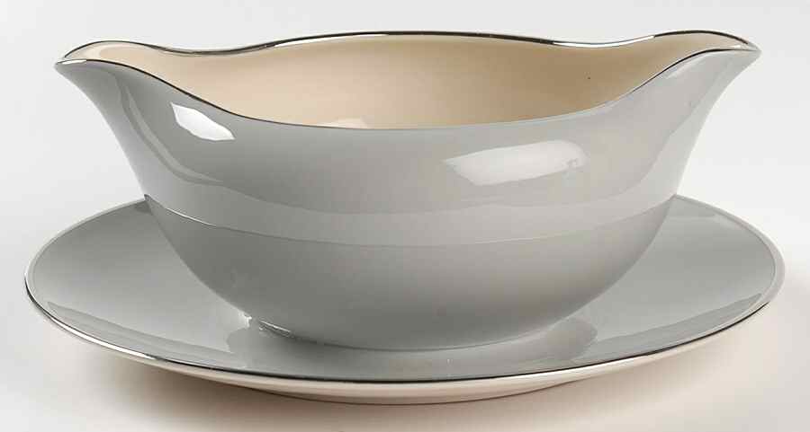 Brookmere Gravy Boat with Attached Underplate by Flintridge-1