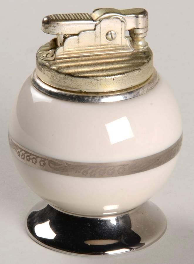 Bridal Wreath No Color Band Cigarette Lighter by Flintridge-1