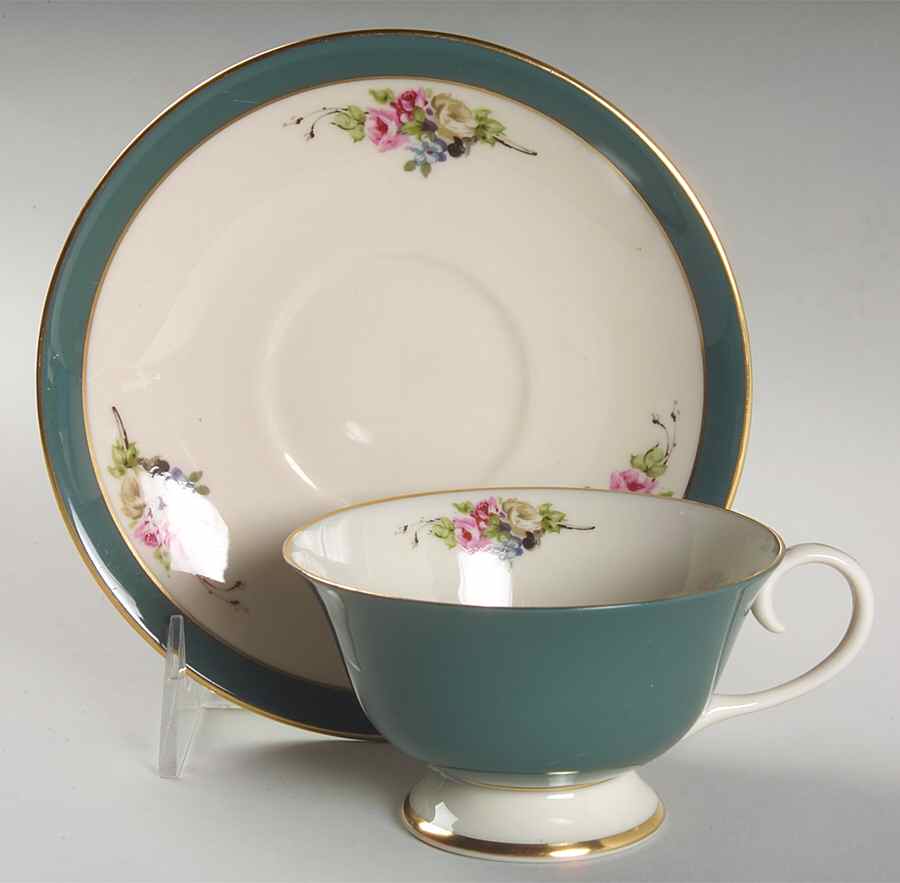 Carondale Footed Cup & Saucer Set by Flintridge-1