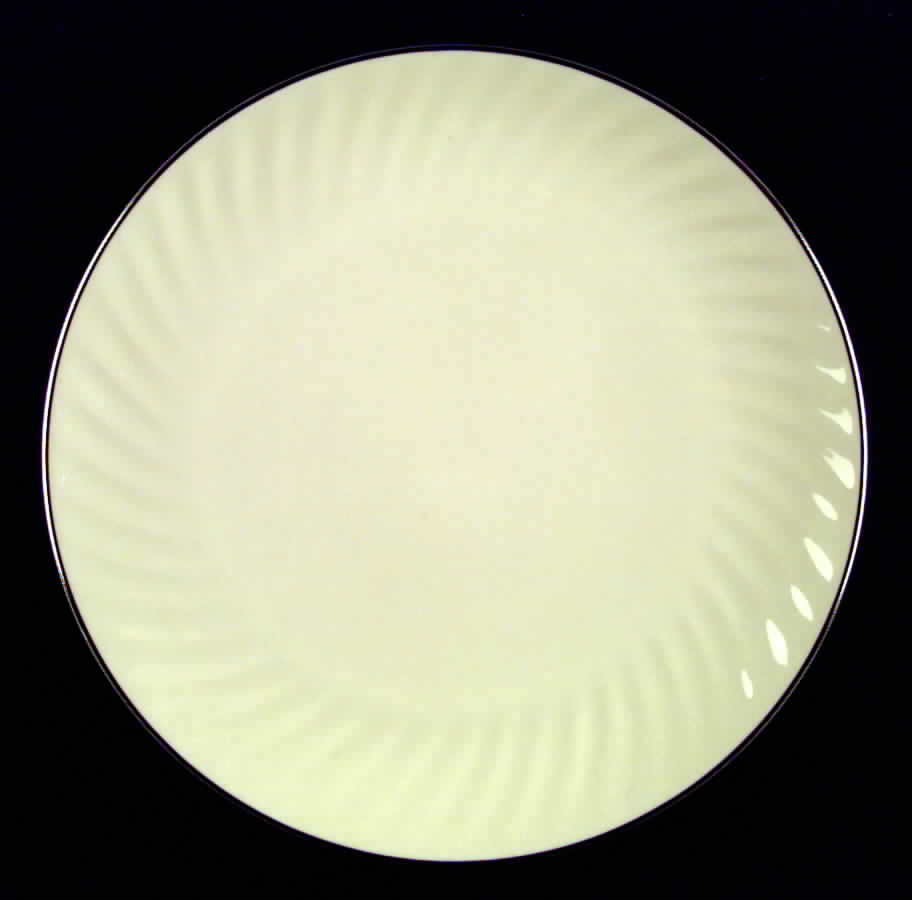 Cellino (Platinum) Dinner Plate by Flintridge-1
