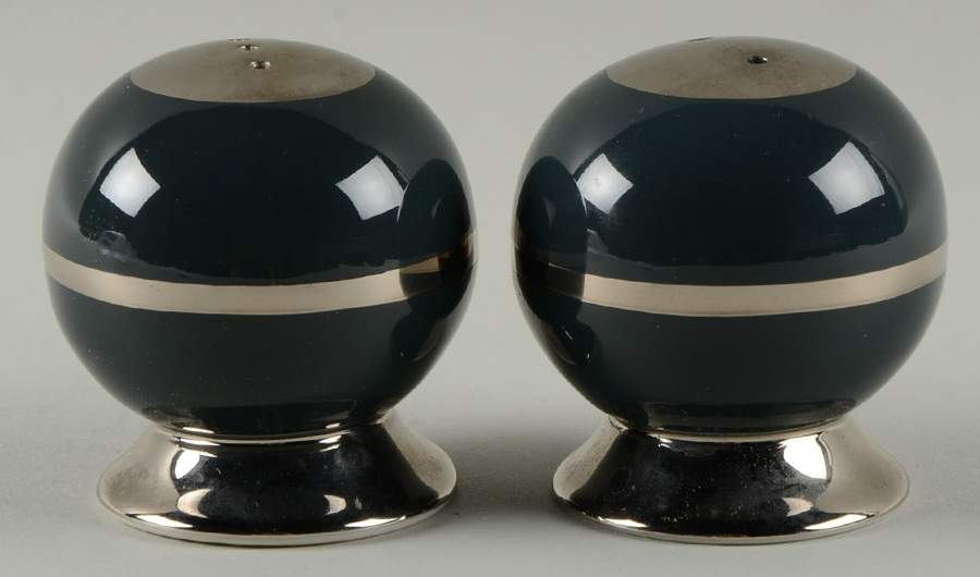 Contessa Black Salt & Pepper Set by Flintridge-1