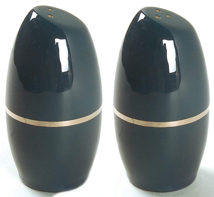 Contessa Black Salt & Pepper Set by Flintridge-1