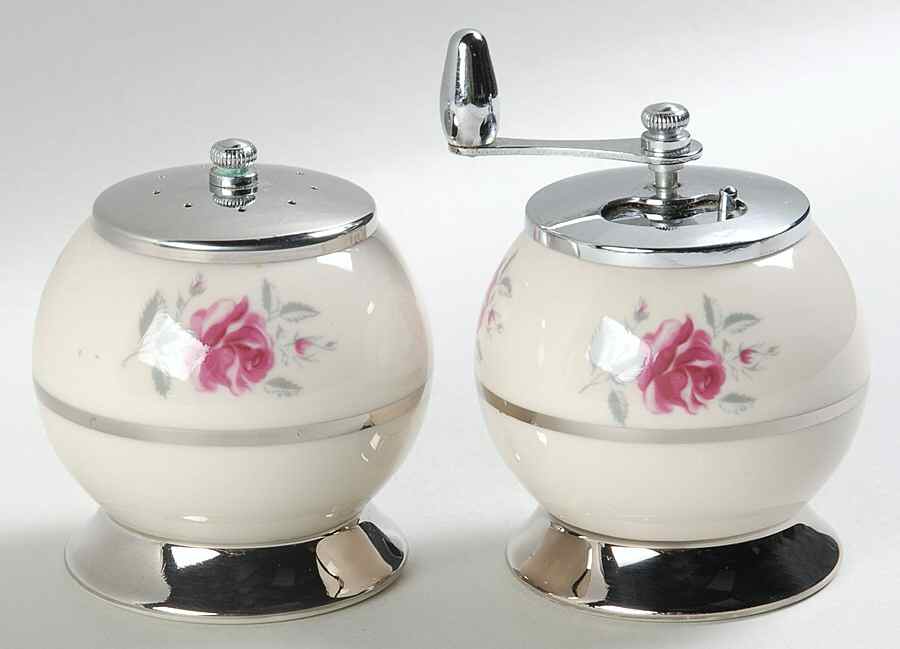 Delrose (Rim) Salt Mill & Pepper Mill Set by Flintridge-1