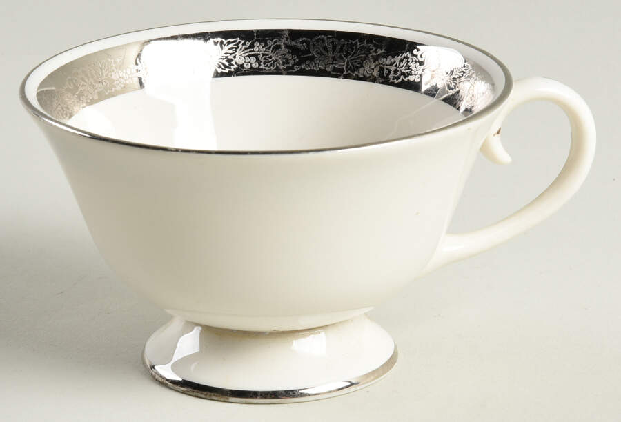 Elegante (Platinum Trim, Rim Shape) Footed Cup by Flintridge-1