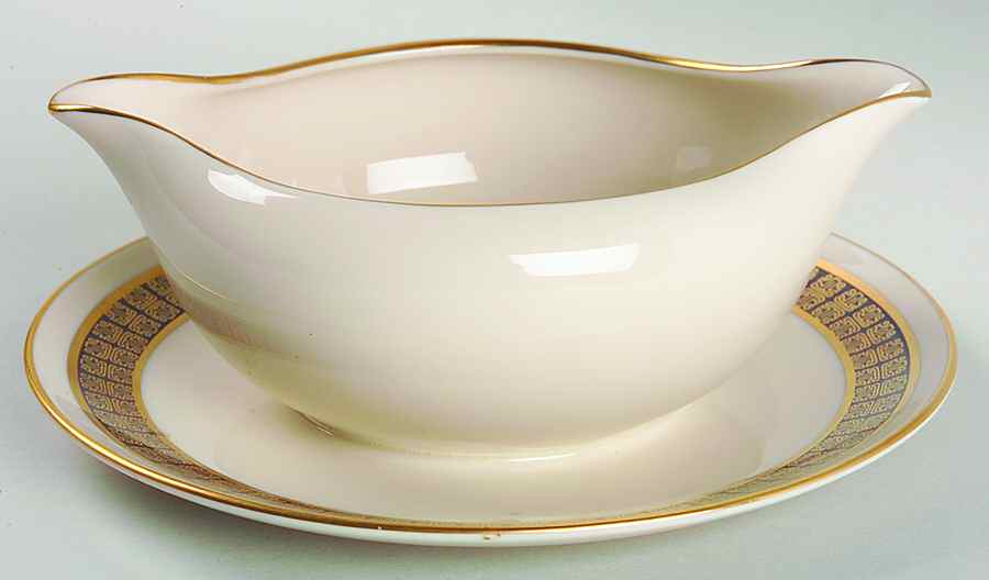 Forum Gold Gravy Boat with Attached Underplate by Flintridge-1