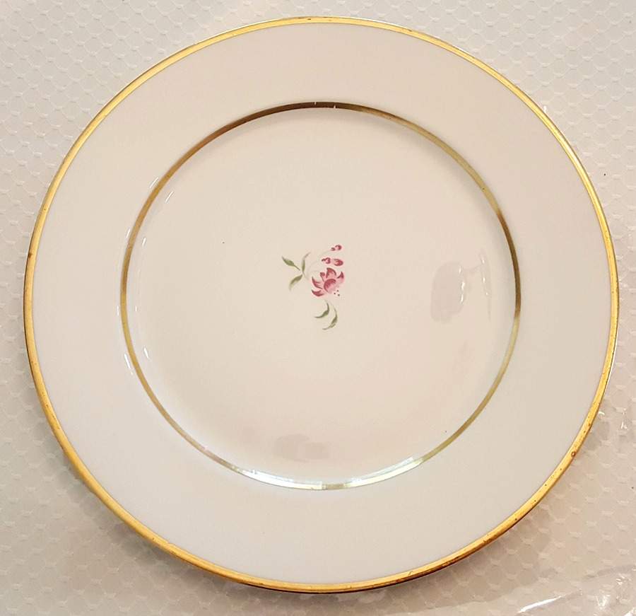 Fuschia (Gold) Dinner Plate by Flintridge-1