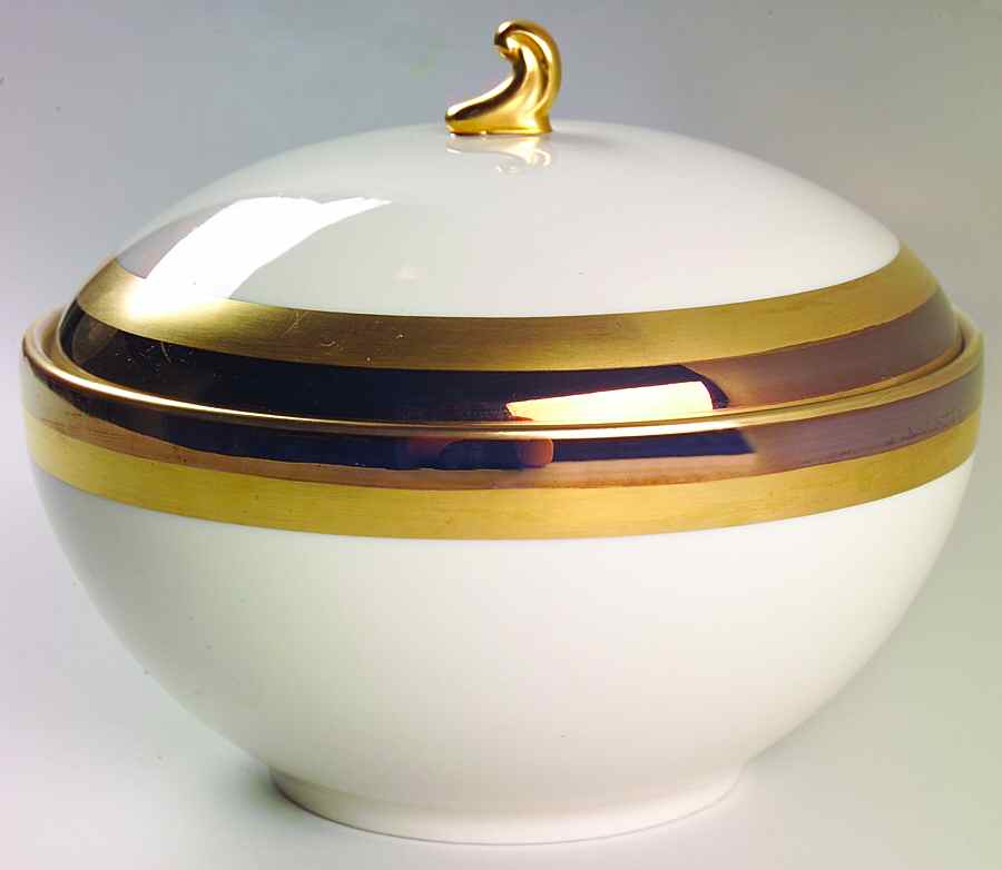 Marquis (Rim, Flintridge Backstamp) Round Covered Vegetable by Flintridge-1