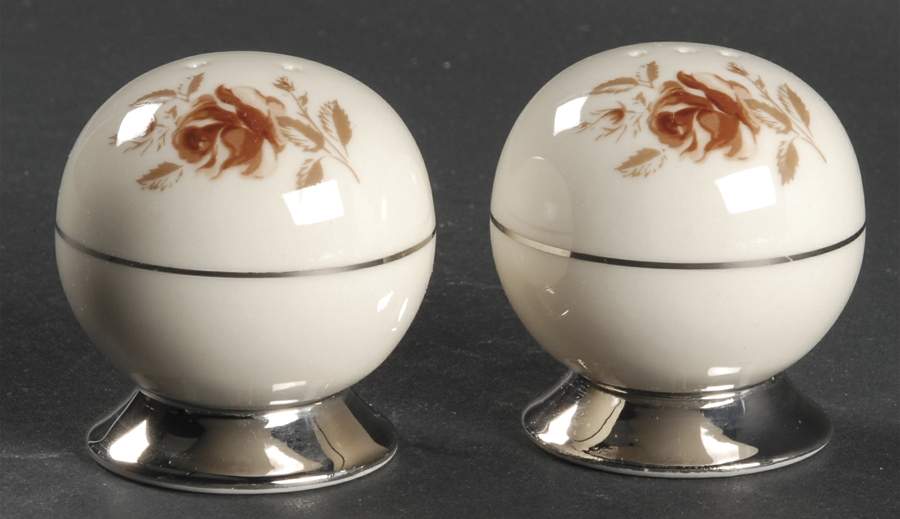Marlys (Rim) Salt & Pepper Set by Flintridge-1