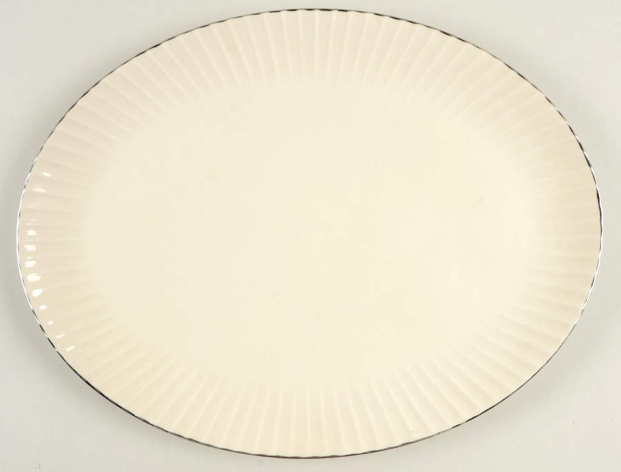 Park Lane (Platinum) 14" Oval Serving Platter by Flintridge-1