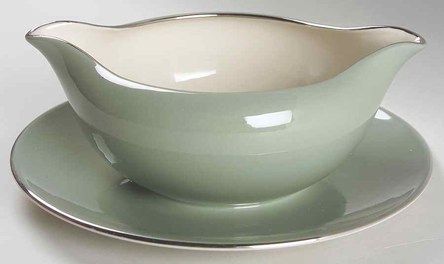Sarita (Rim & Coupe) Gravy Boat with Attached Underplate by Flintridge-1