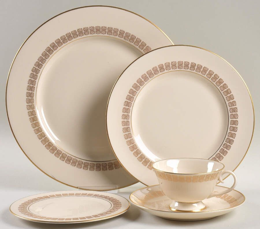 Script Gold 5 Piece Place Setting by Flintridge-1