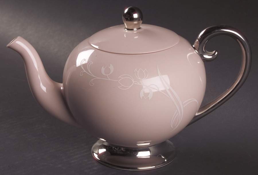 Snow Tulip Pink (Rim & Coupe) Teapot & Lid by Flintridge-1