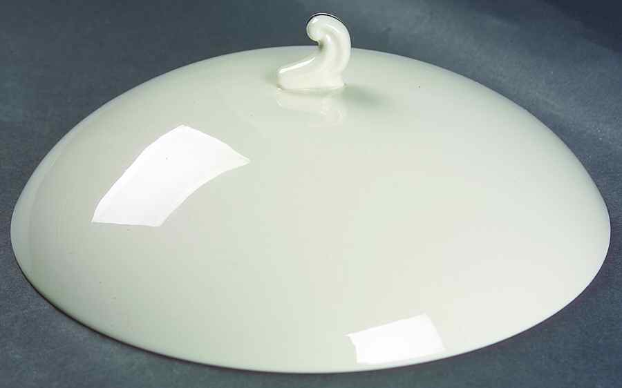 Starflower Lid for Round Vegetable by Flintridge-1