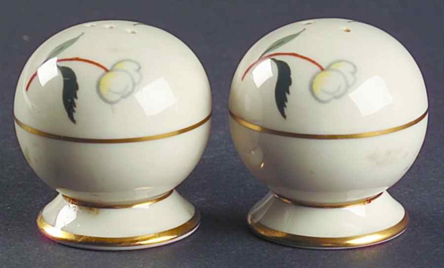 Tea Leaves Salt & Pepper Set by Flintridge-1
