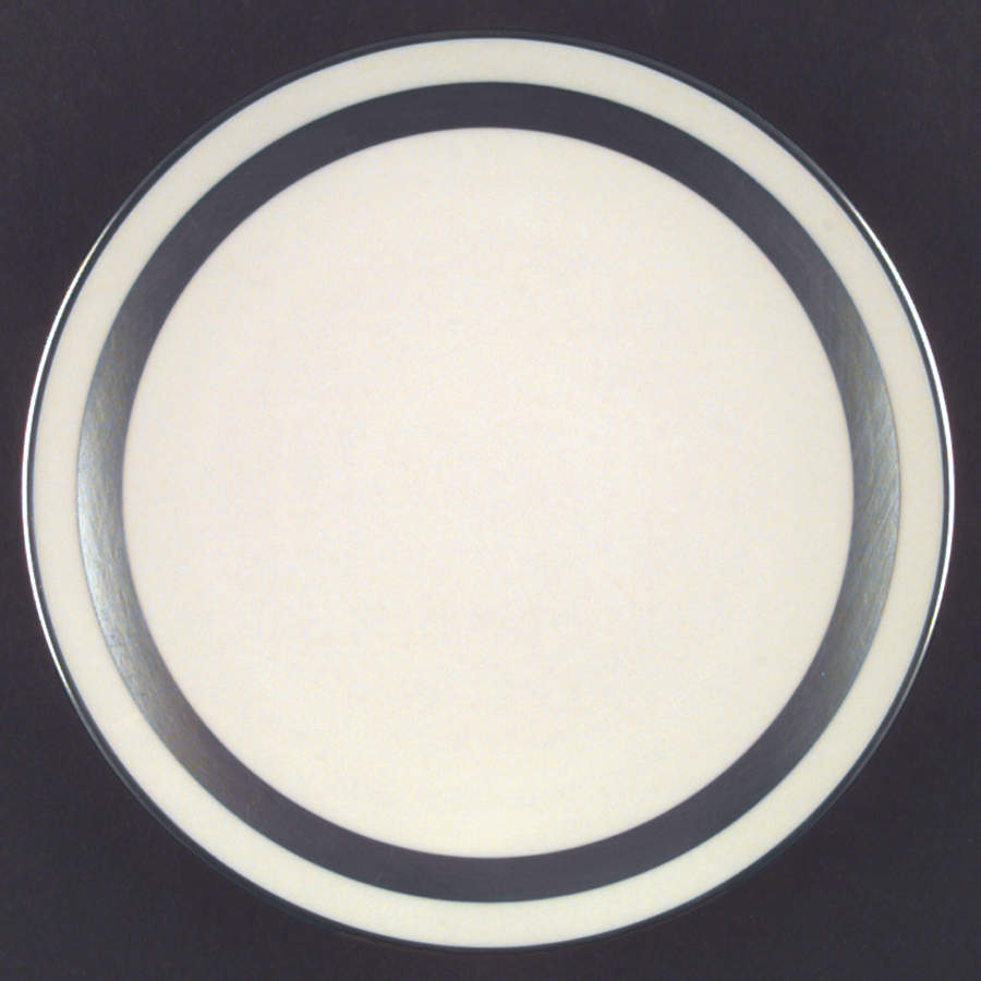 Theme (Wide Platinum, Rim & Coupe) Coupe Salad Plate by Flintridge-1
