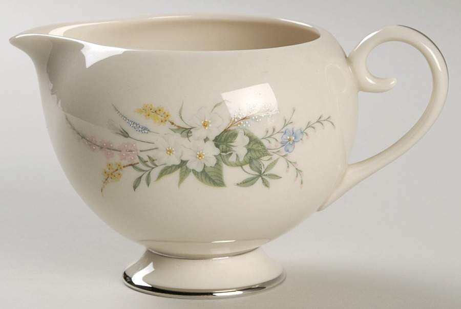True Love No Color Band (Rim & Coupe) Creamer by Flintridge-1