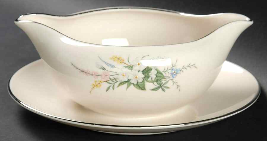 True Love No Color Band (Rim & Coupe) Gravy Boat with Attached Underplate by Flintridge-1
