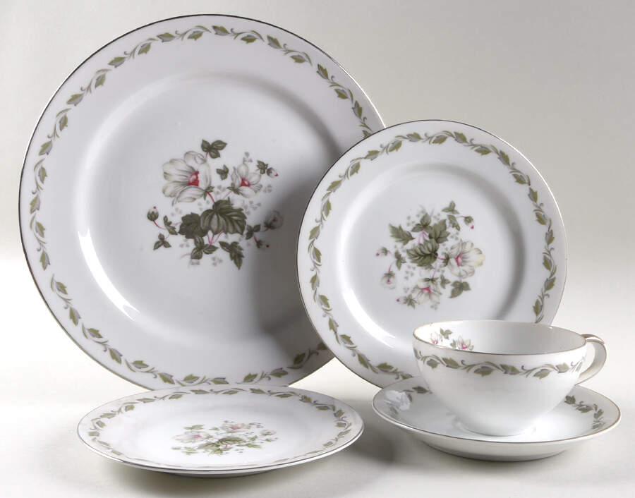 Irene 5 Piece Place Setting by Flair-1