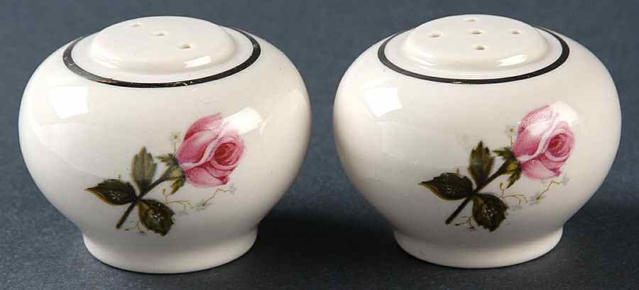FLE2 Salt & Pepper Set by Fleetwood-1